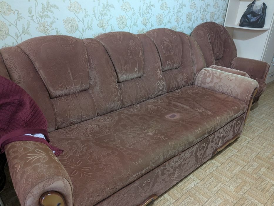 Диван и кресло даром, самовывоз