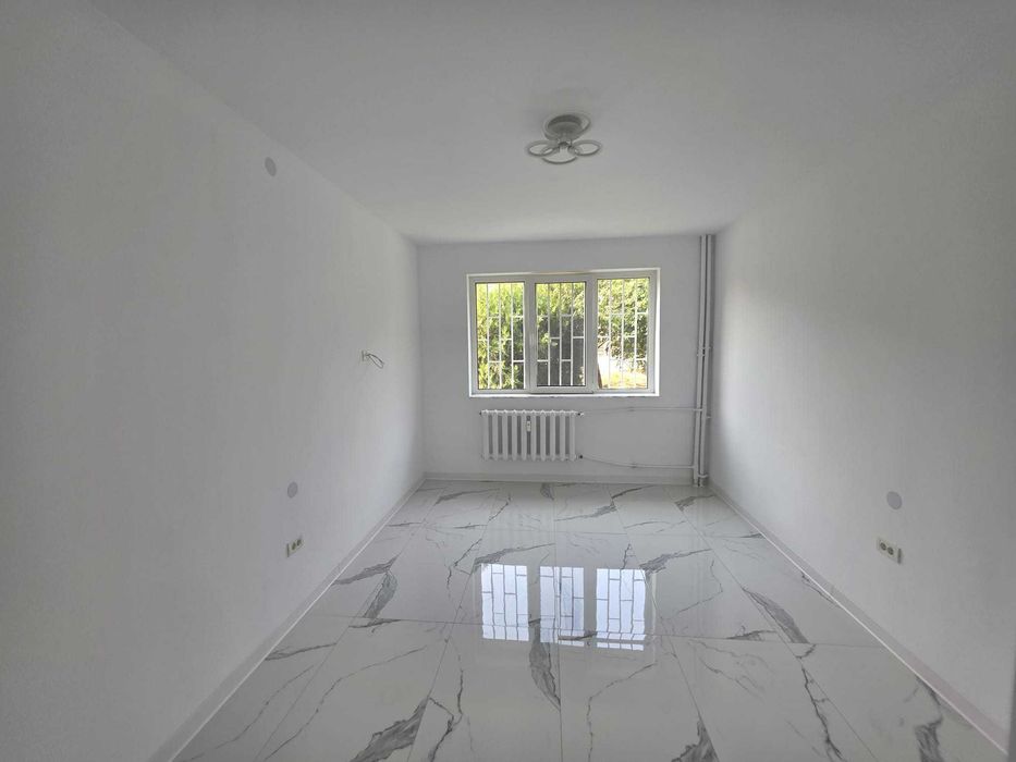 Vând garsonieră 21 m², renovată integral recent – Zona Abator, Constanța