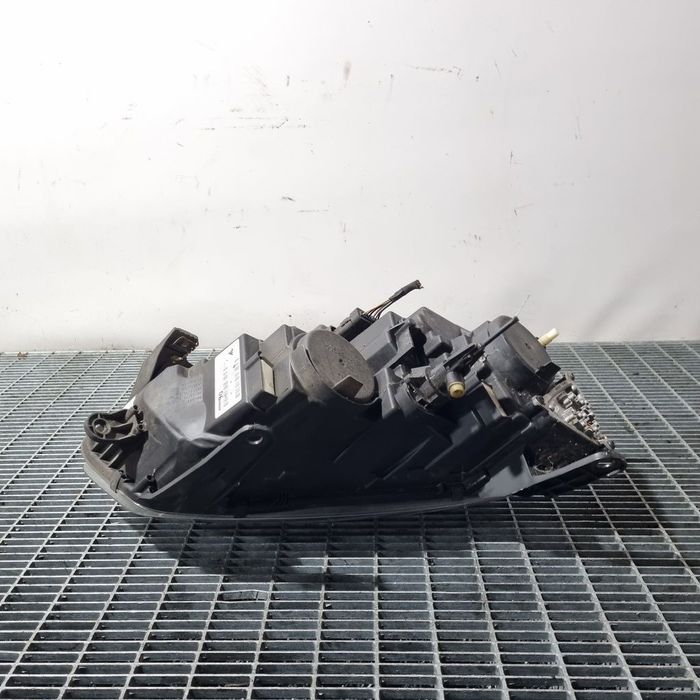 Far Stanga Dacia Duster II 2018 - 2021 SUV 4 Usi (1473) Fara xenon O PRINDERE RUPTA