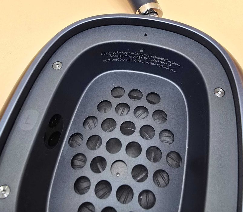 Hope Amanet P4 AirPods MAX / Midnight