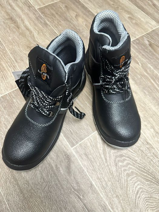 Ботинки рабочие летние новые