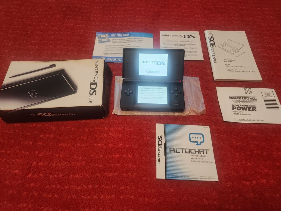 18 jocuri Nintendo ds plus consola
