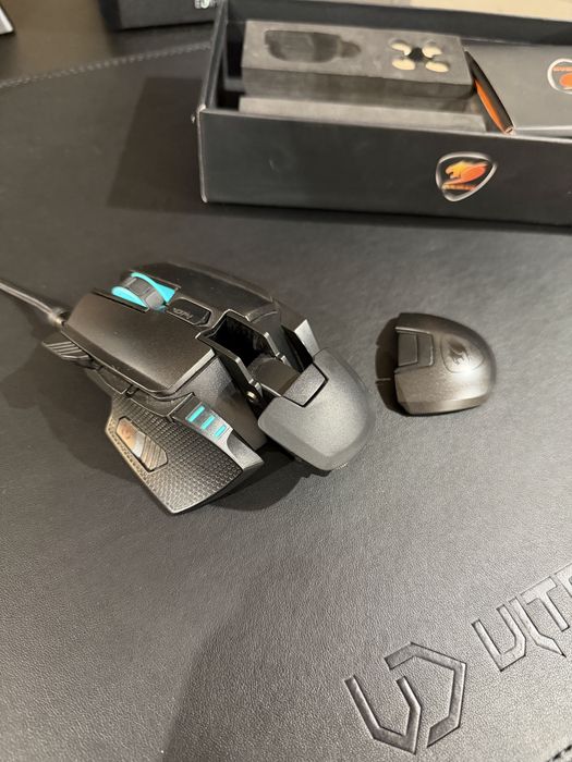 RGB Геймърска Мишка Cougar 700M EVO, 16К dpi + ПОДАРЪК бънджи за кабел