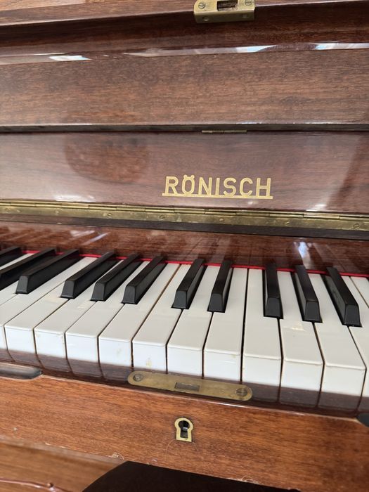 Продам пианино Runisch