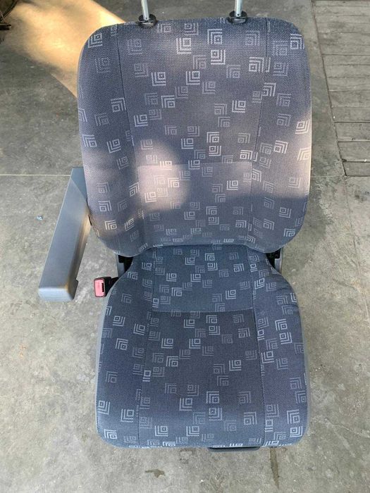 Scaun telescopic pe perna de aer Mercedes Sprinter VW LT an 2000-2006