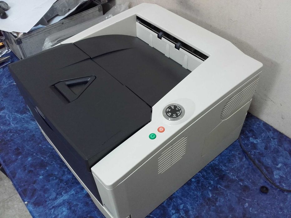 Отличен!!! Лазерен принтер Kyocera FS - 1300D на малко копия