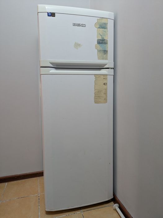 Продам холодильник