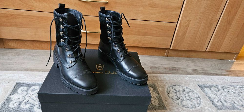 Ghete piele Massimo Dutti