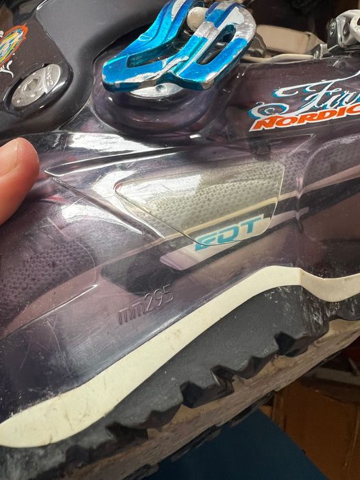 Ски обувки дамски Nordica FIRE ARROW F2 W 25.5