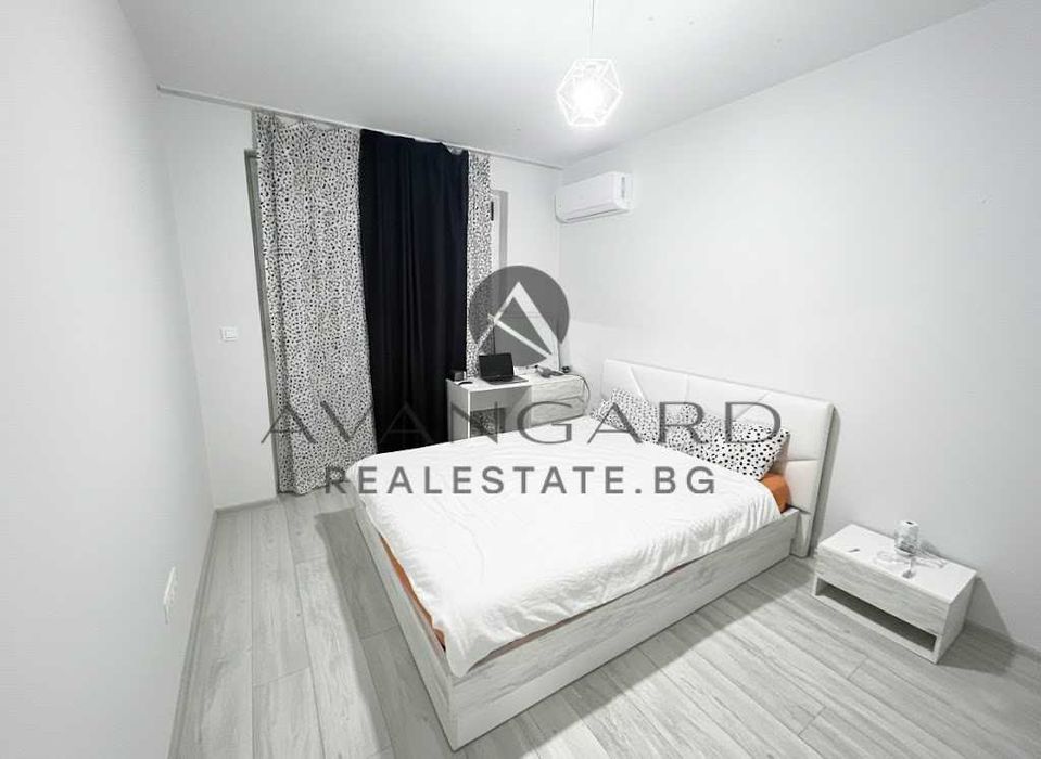 Продава се Двустаен апартамент в Пловдив, Тракия - 70 кв.м за 1126 €/кв.м - Снимка #2