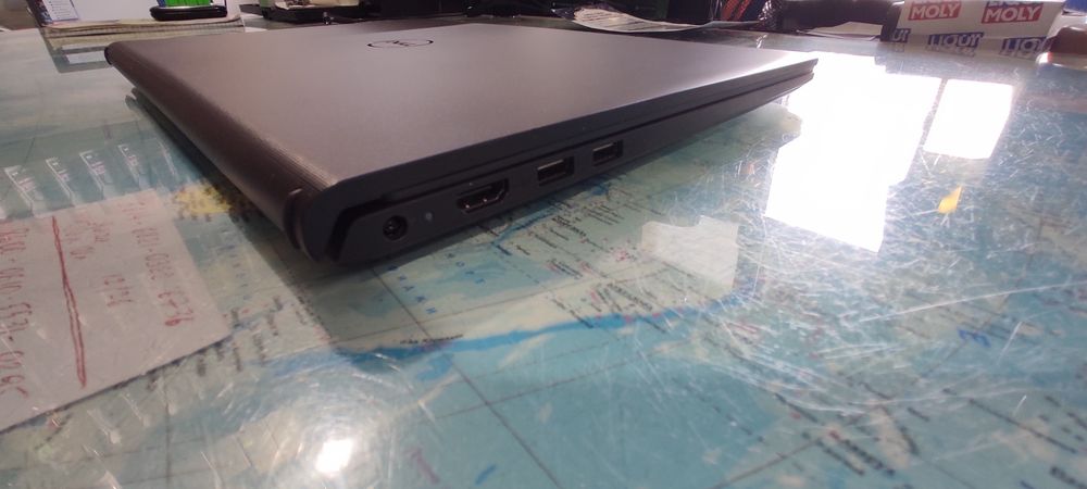 Ноутбук DELL сотаман