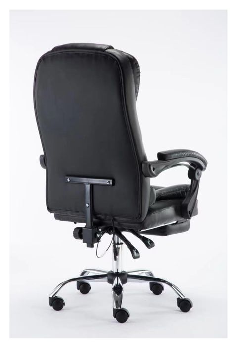 Офисное кресло