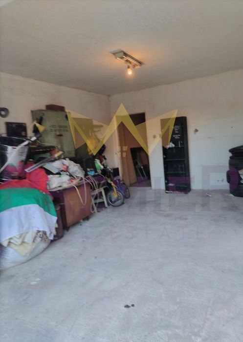 Дава се под наем Къща в Варна, Колхозен пазар - 100 кв.м за 510 € - Снимка #12