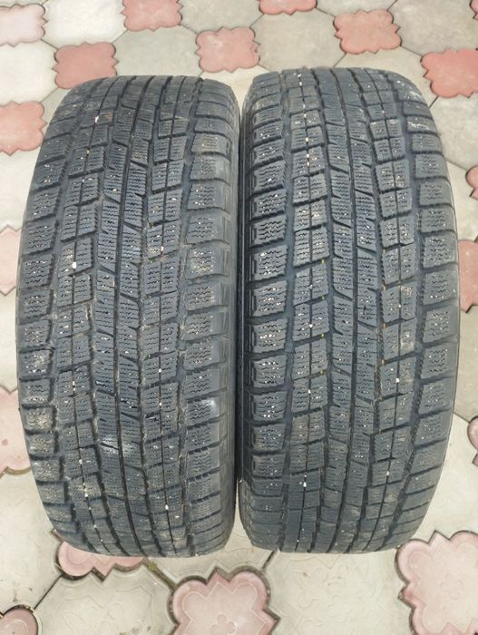 Зимние шины продам