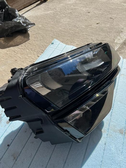 Far Skoda Kodiaq 2018, pe dreapta.