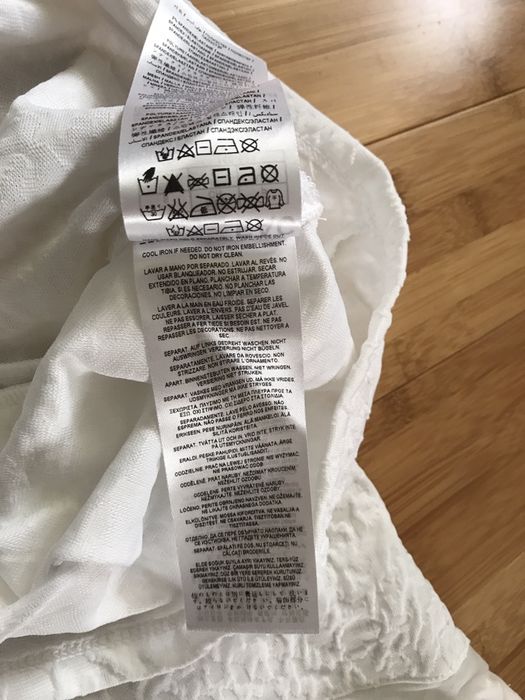 Чисто нова GUESS бяла,дамска блуза,размер - S