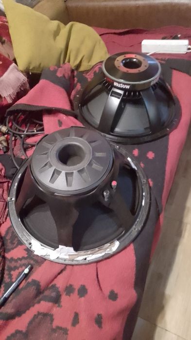 Difuzor 18 țoli 400w rms