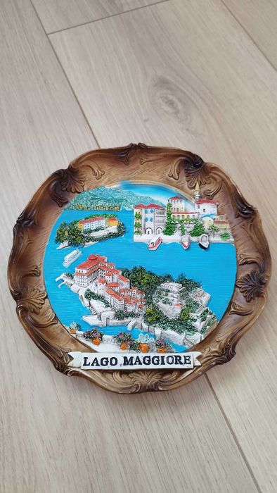 Красива чиния от Лаго маджоре-Италия.
