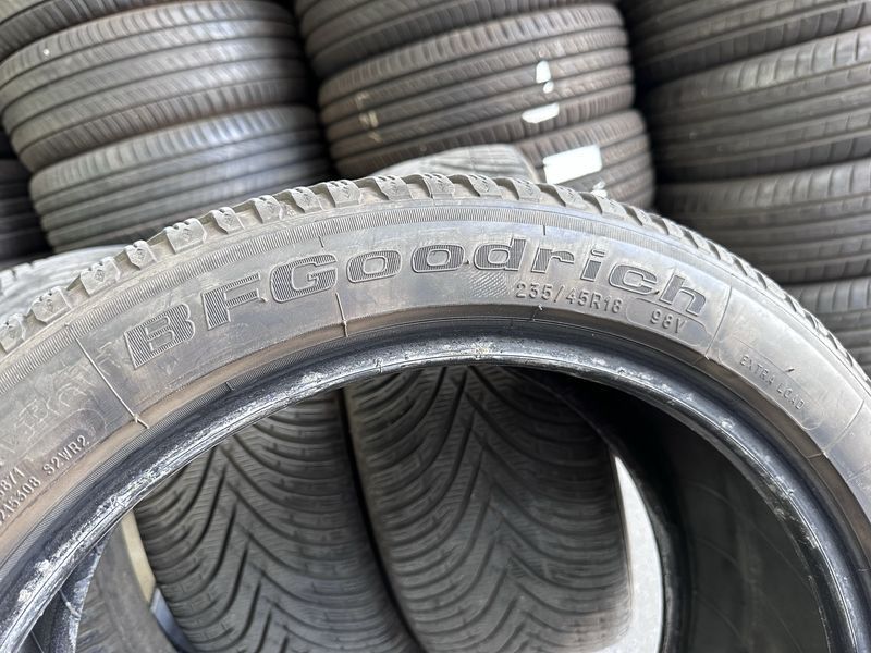 235/45/18 BF GOODRICH 4бр