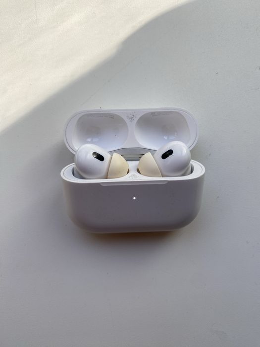 Airpods Pro не новые, рабочие
