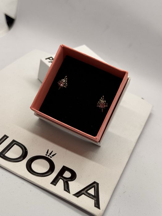 Пандора обеци Pandora