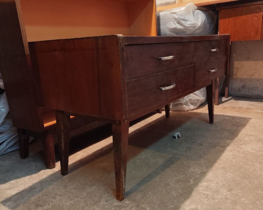 Продам винтажную тумбочку.