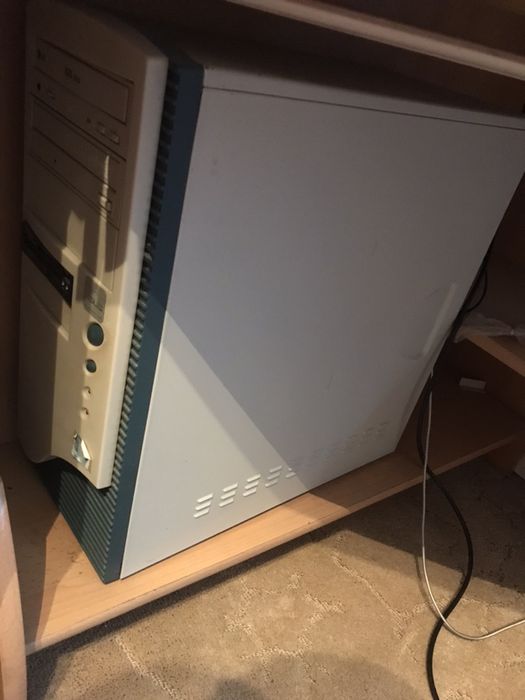 Продам старенький рабочий компьютер