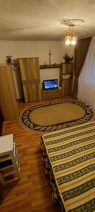 Garsoniera Prundu spatioasa, decomandata, complet utilata , 1981