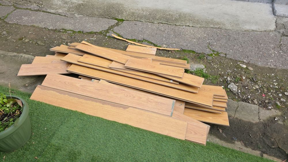 Donez parchet plus șifonier  pentru foc