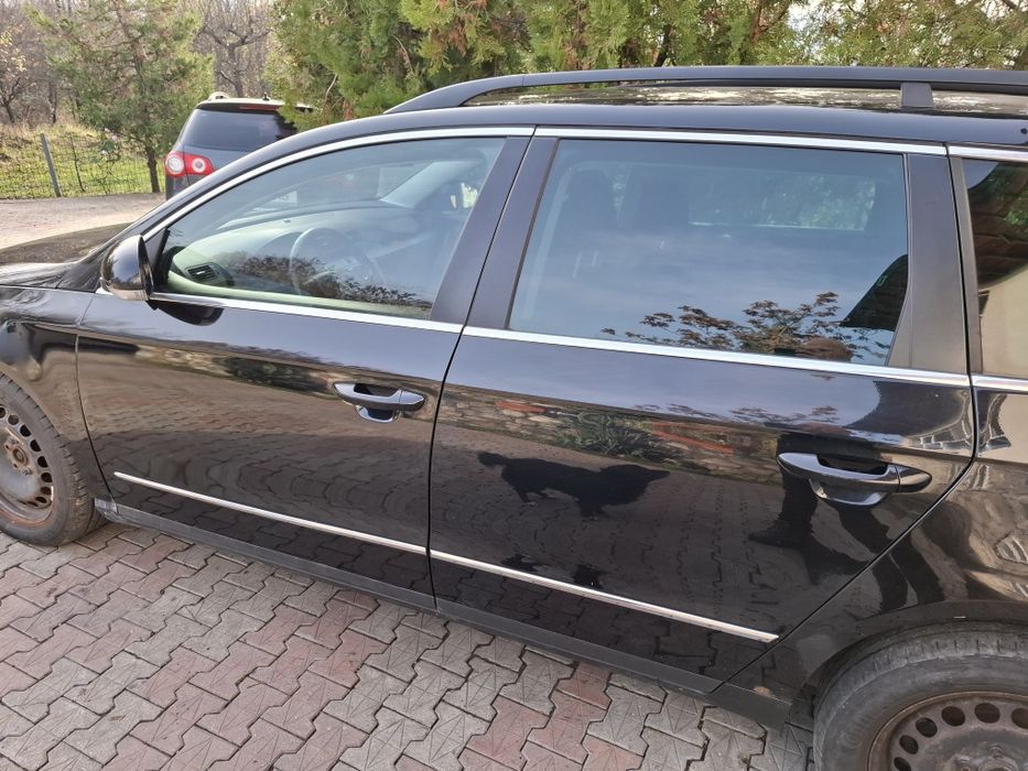 Vând uși VW PASSAT B6 Negru LC9X complete stânga dreapta