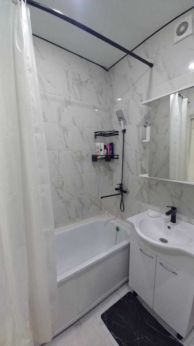 Продам 1 комн.кв на Батысе с ремонтом