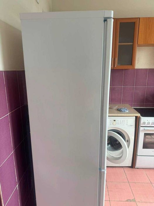 Продается БУ Холодильник Indesit
