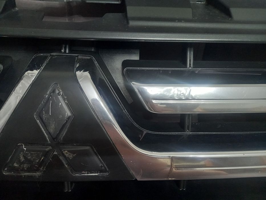 Продам решетку радиатора