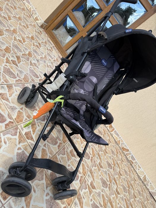 De vanzare carucior sport Chicco London