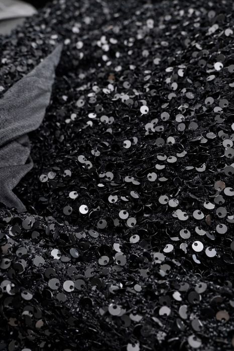 Нова къса черна рокля с пайети