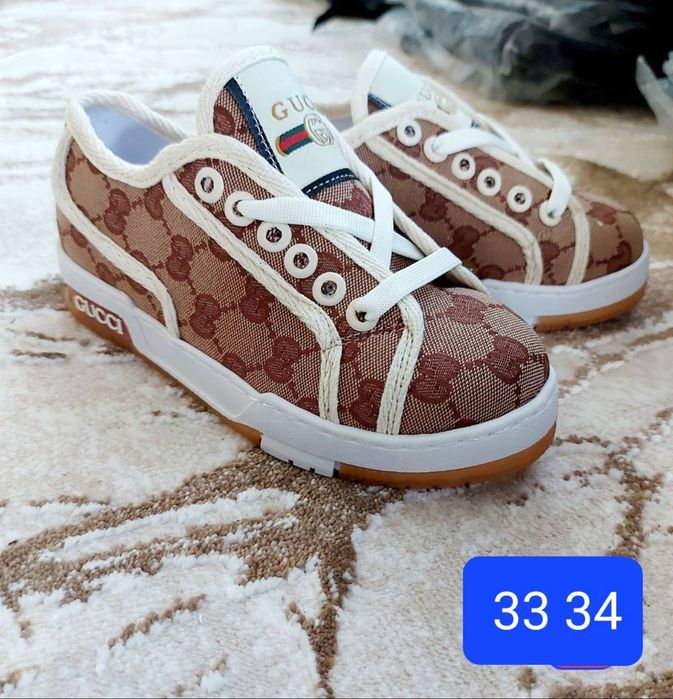 Adidasi fetite si baieti