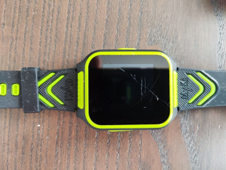 Часовник MyKi 4.