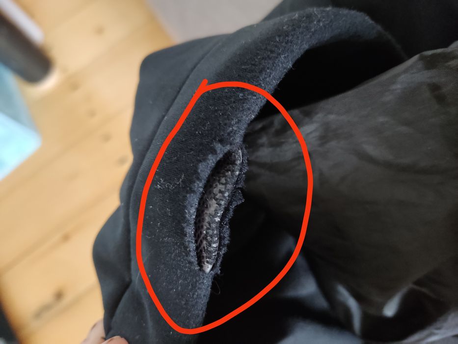 Pantaloni drumeție M 50 lei