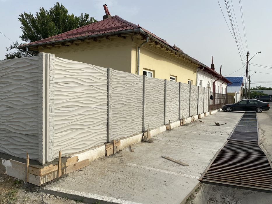 Gard din placi de beton