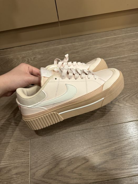 Nike Court Legacy Lift