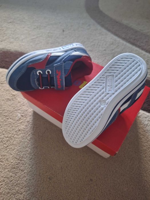 Детски обувки-за момче