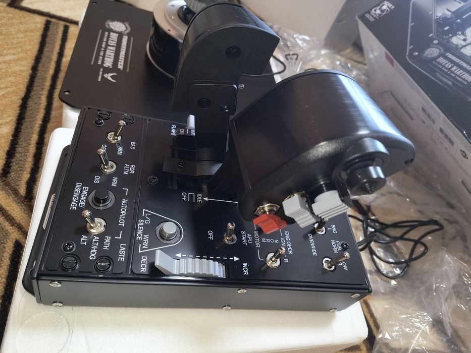 Авио джойстици на Thrustmaster