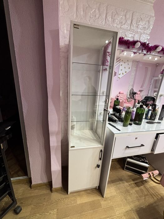 Шкаф салон учун косметология учун пенал шкаф яхши танлов
