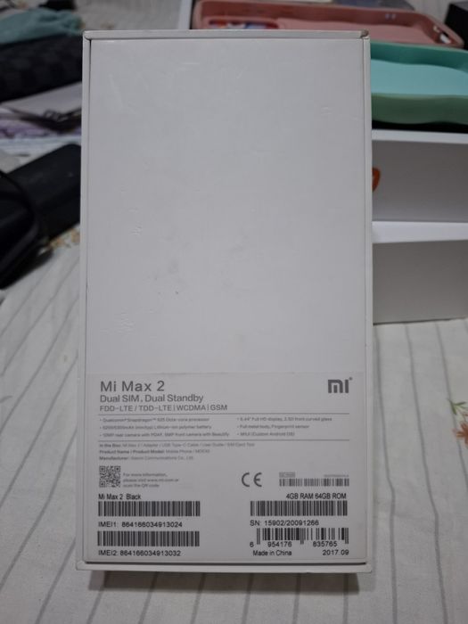 Продаётся MI Max 2 на запчасти
