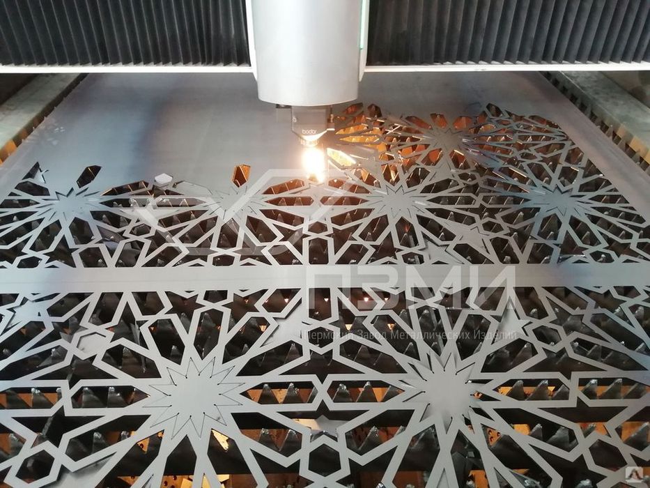 Лазерная резка метала листогиб