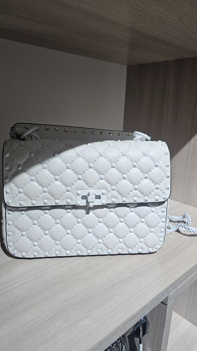 Белая сумка VALENTINO