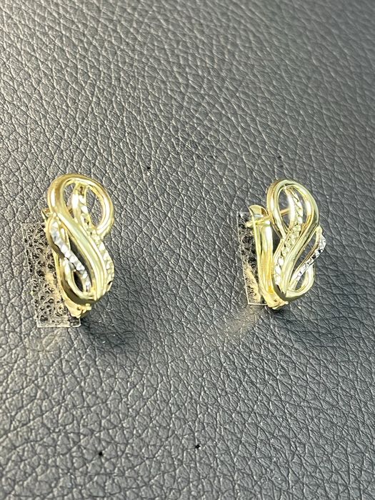 Златни обеци  ЧИСТО НОВИ 14 карата 585 zlatni obeci zlaten gold