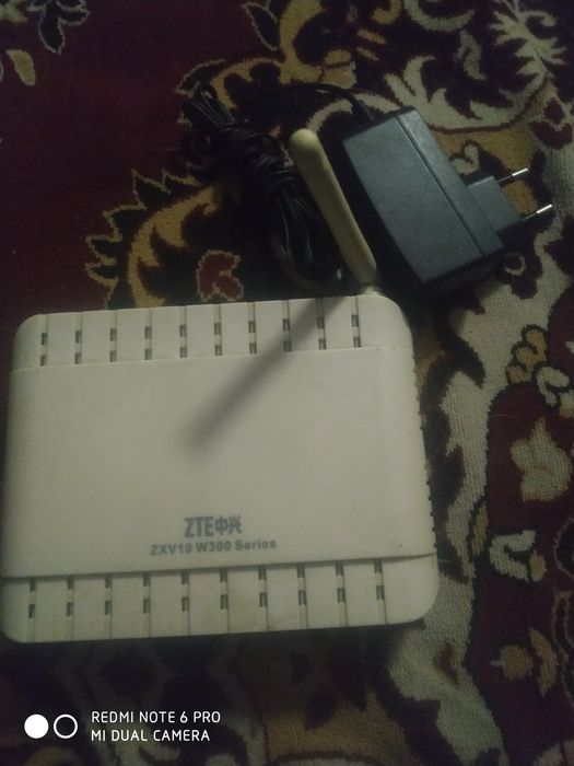 Продается  двухдиапазонный гигабитныйWi-Fi poyтер AC 2600 ,ZTE-W 300