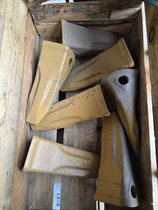 Rampe, utilaje la cupe cu dinti hardox