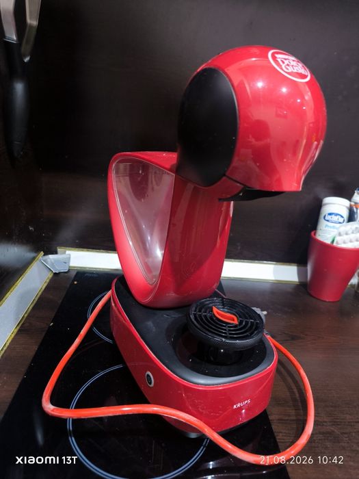 Кафемашина Nescafe Dolce Gusto Infinissima KRUPS - червена